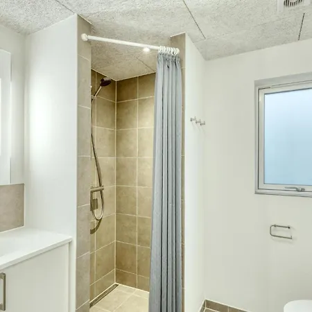 בית נופש In With Sauna Jesendorf