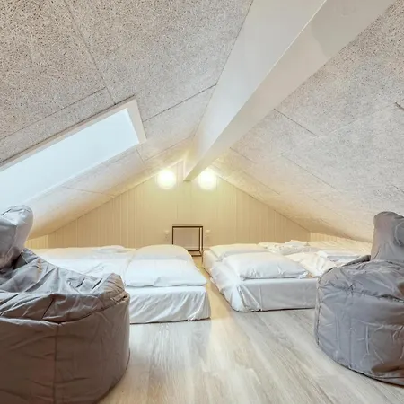 בית נופש In With Sauna Jesendorf