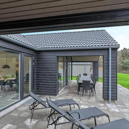 In With Sauna בית נופש *