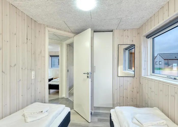 بيت للعطل In With Sauna *